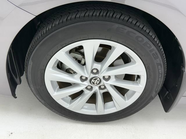 Used 2024 Toyota Camry LE FWD image 7