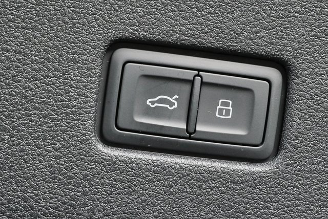 New 2026 Audi Q8 Premium image 29