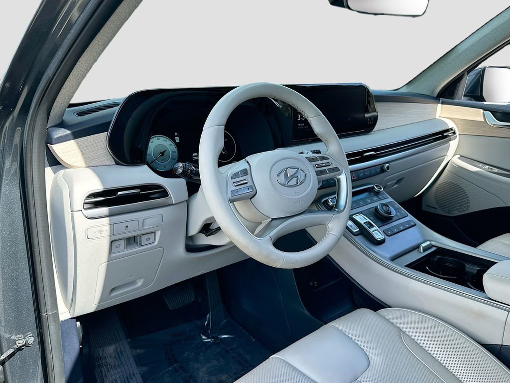 Used 2023 Hyundai Palisade Limited image 7