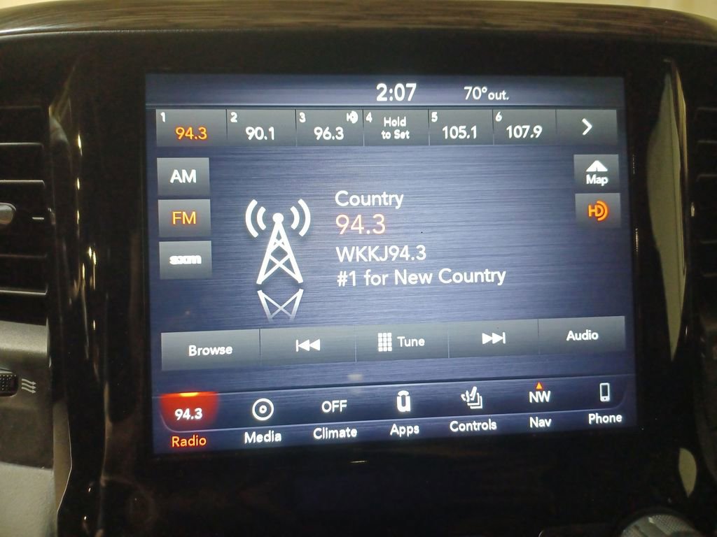 Used 2019 RAM 1500 Laramie image 12