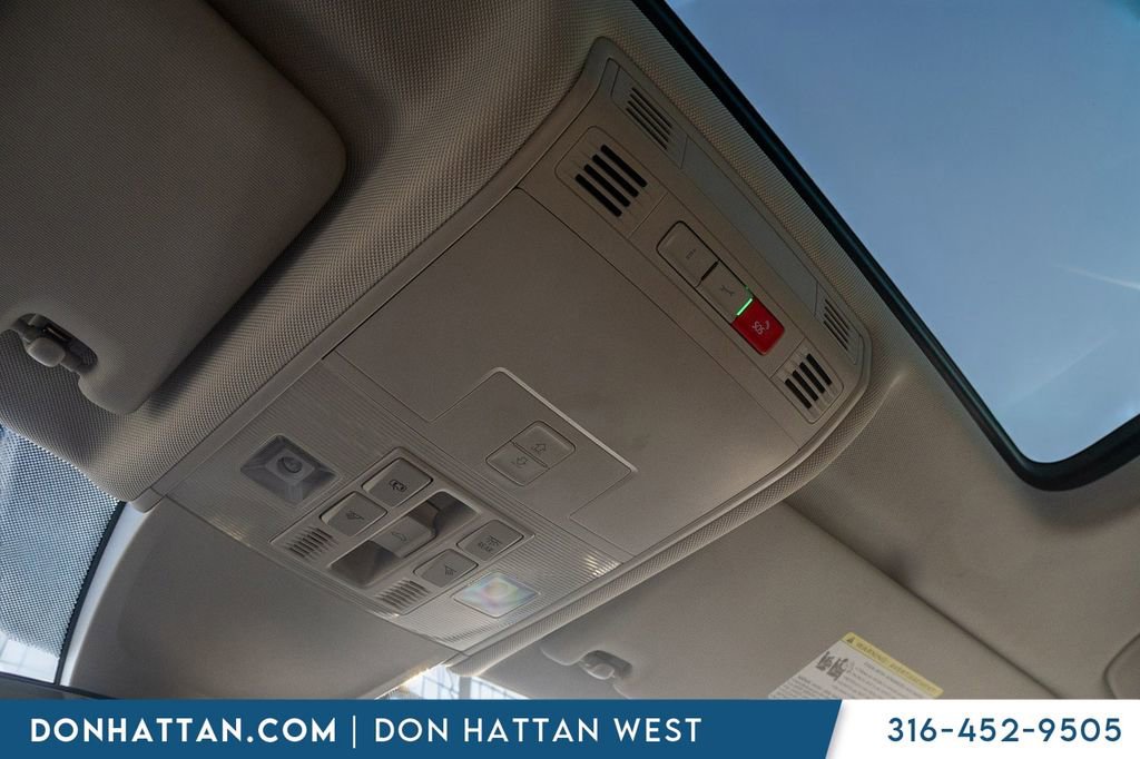 Used 2023 Volkswagen Tiguan SE FWD image 14