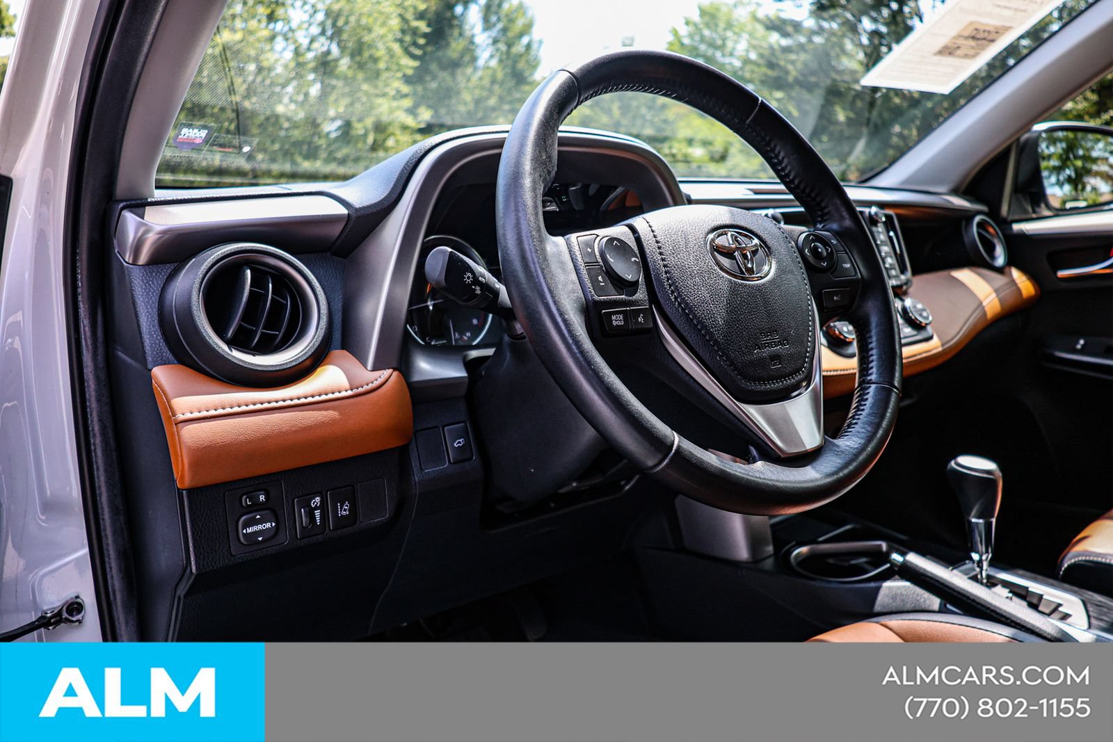 Used 2018 Toyota RAV4 Limited FWD image 21