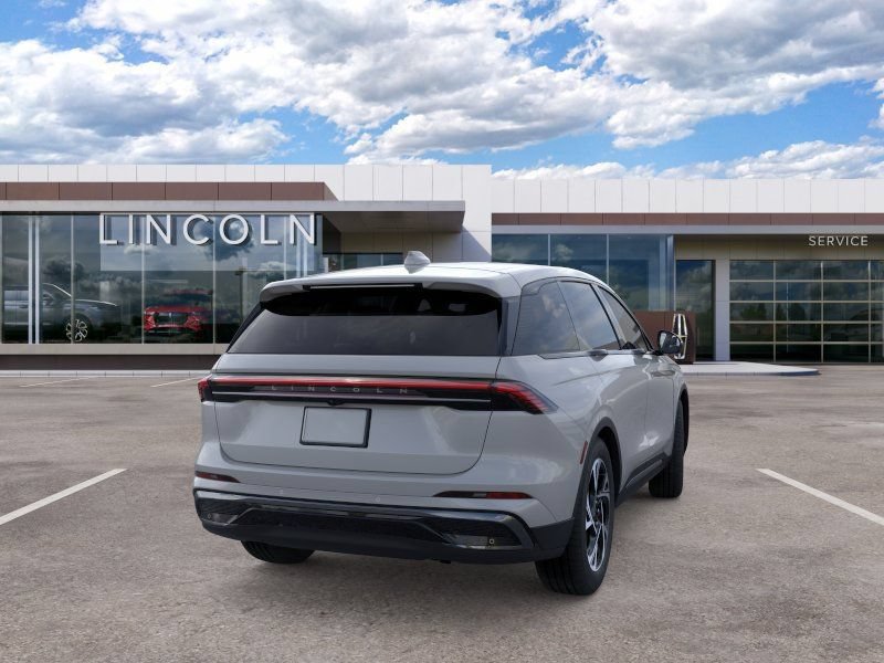 New 2026 Lincoln Nautilus Premier w/ Jet Appearance Package AWD/4WD image 8