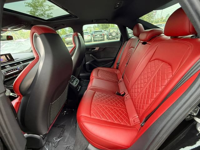 Used 2019 Audi S4 Premium Plus w/ Premium Plus Package AWD/4WD image 4