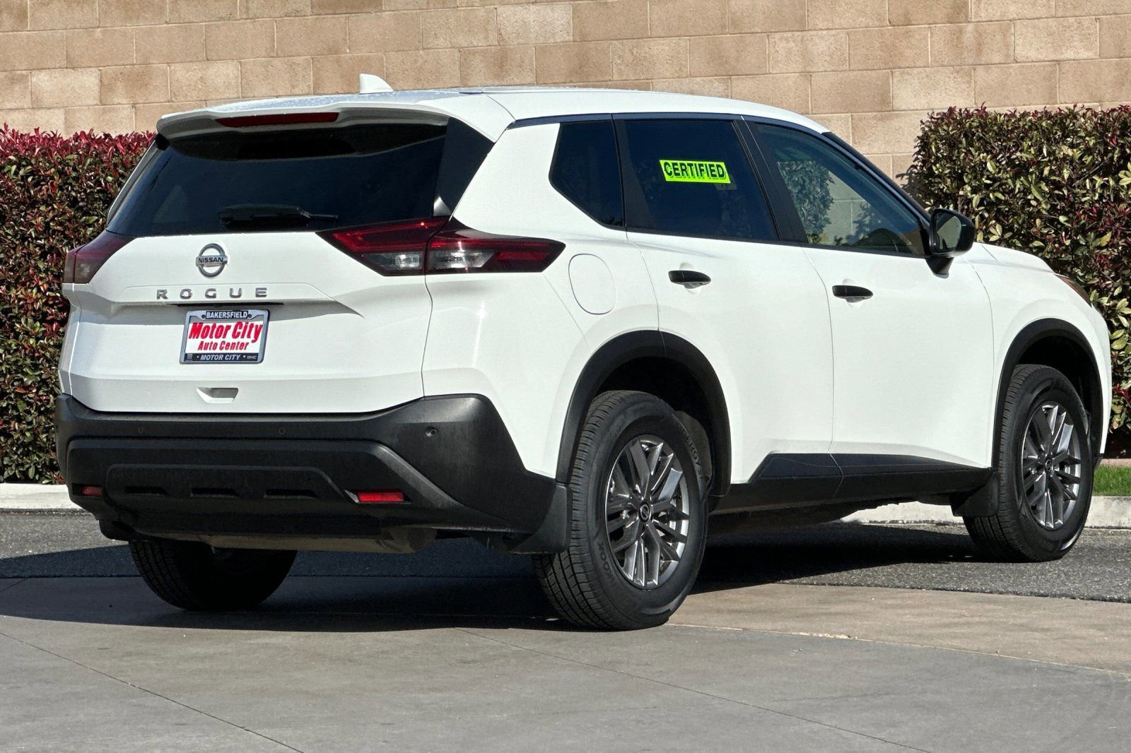 Used 2021 Nissan Rogue S image 4