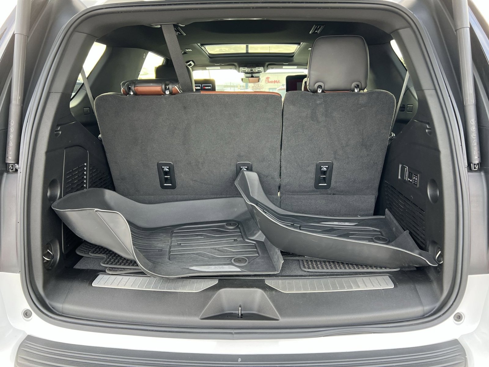 Used 2024 GMC Yukon Denali Ultimate image 28