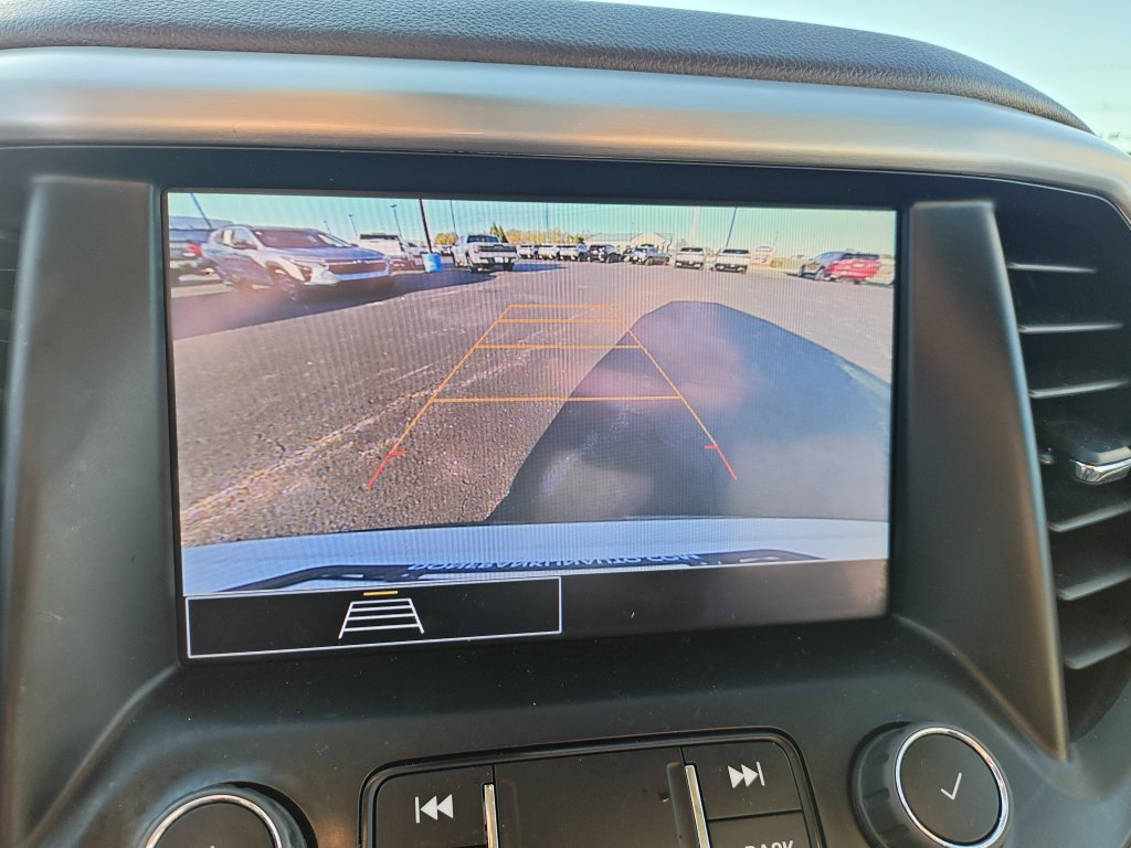 Used 2023 GMC Acadia SLE w/ Driver Convenience Package FWD image 23
