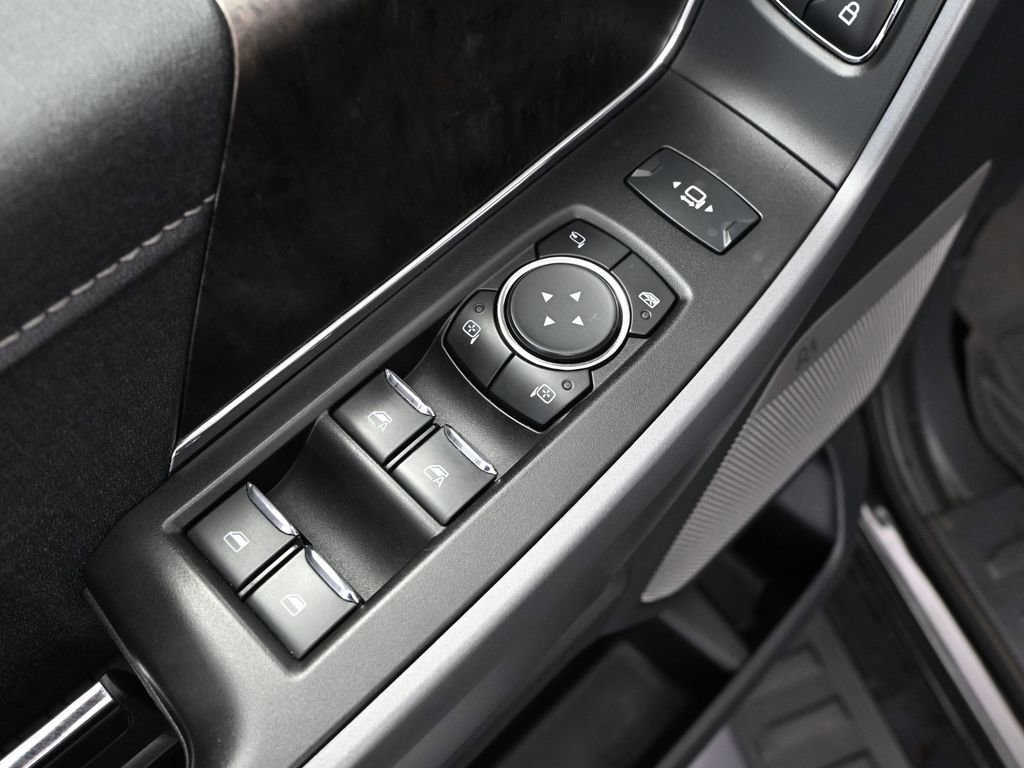 Used 2024 Ford F250 Lariat w/ Black Appearance Package image 20