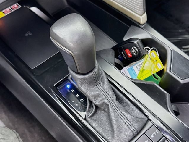 Certified 2025 Toyota Camry SE FWD image 18