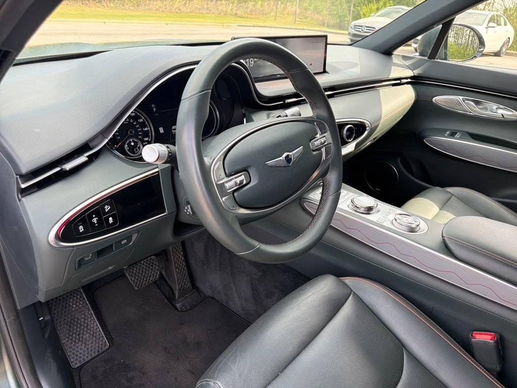 Used 2023 Genesis GV70 2.5T w/ Advanced Package image 18