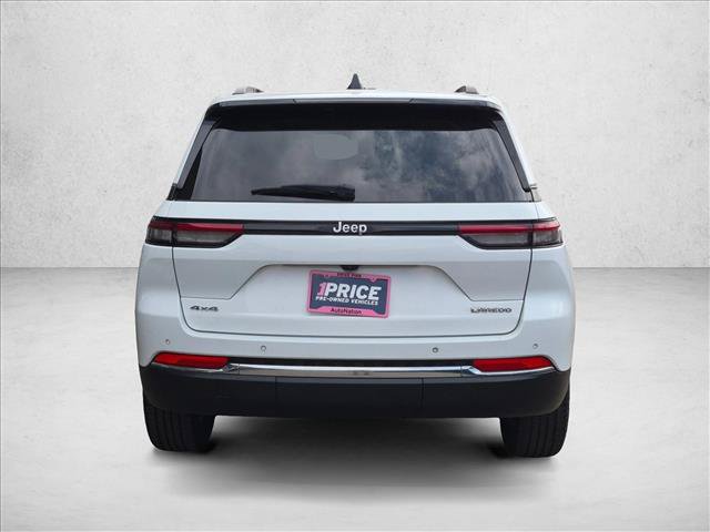 Used 2023 Jeep Grand Cherokee Laredo w/ Trailer Tow Prep Group (B) AWD/4WD image 7
