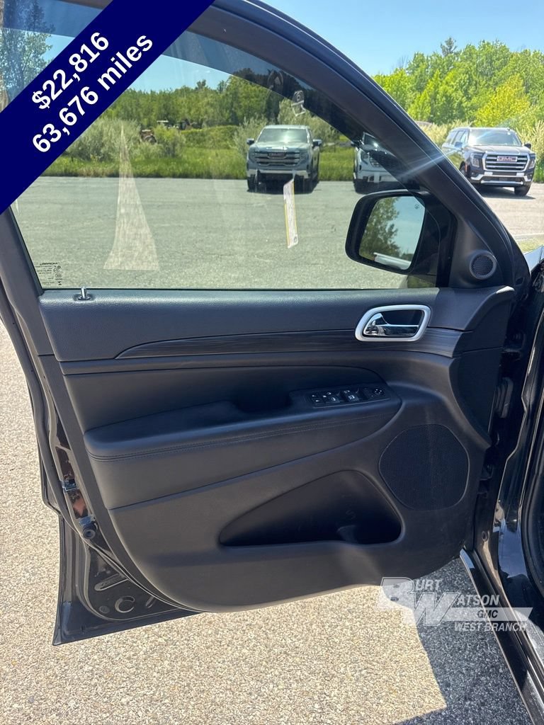 Used 2021 Jeep Grand Cherokee Laredo X AWD/4WD image 15