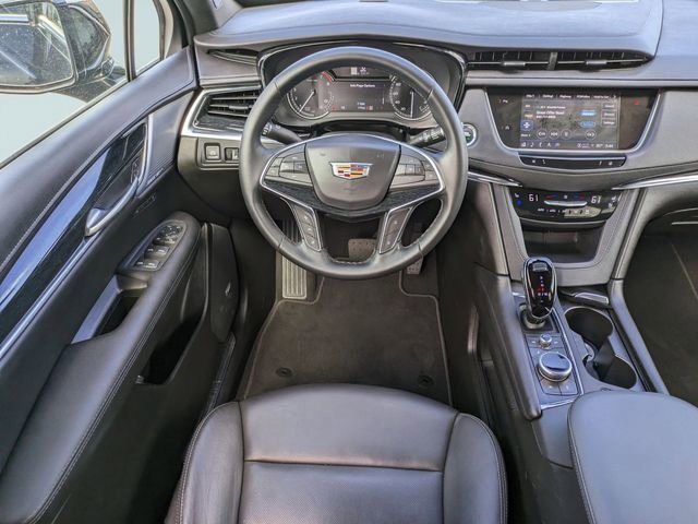 Certified 2025 Cadillac XT5 Premium Luxury image 16