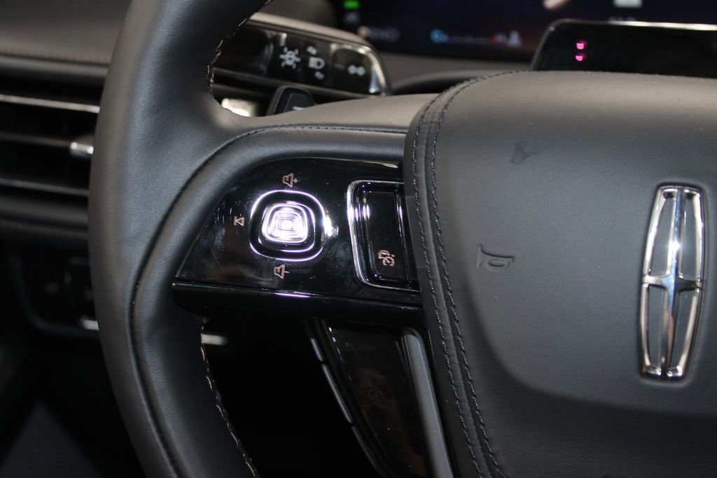 New 2026 Lincoln Aviator Reserve w/ Luxury Package RWD image 38