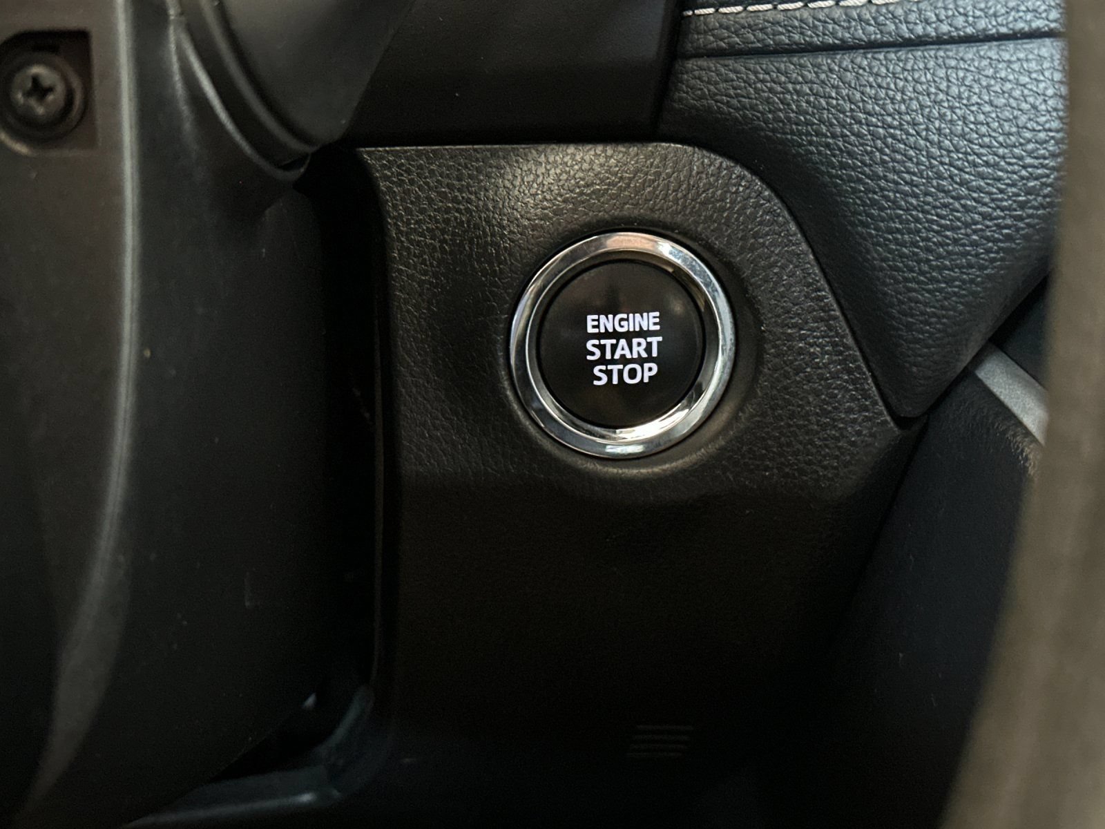 Used 2024 Toyota RAV4 XLE FWD image 20