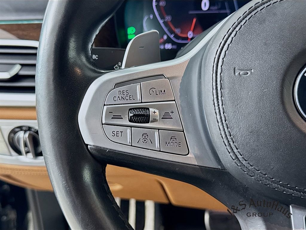 Used 2021 BMW 740i xDrive w/ M Sport Package image 13