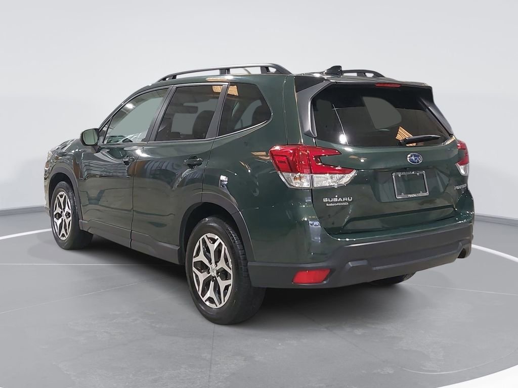 Used 2024 Subaru Forester Premium image 7