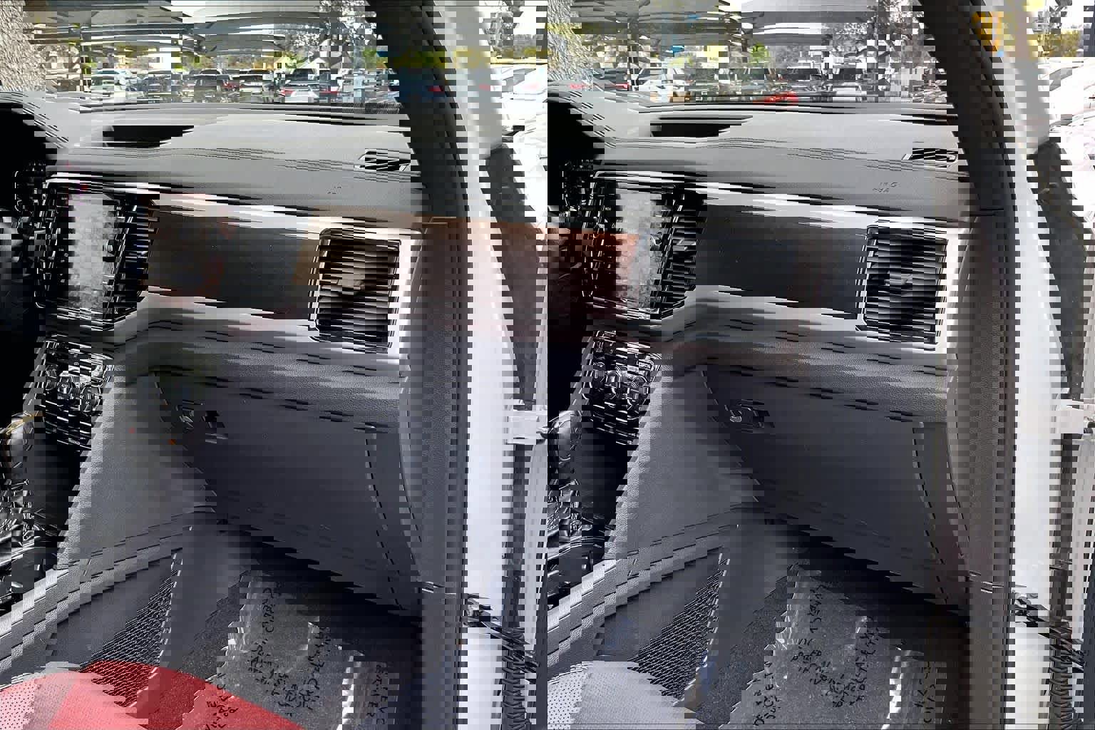 Used 2021 Volkswagen Atlas Cross Sport SEL Premium R-Line image 19