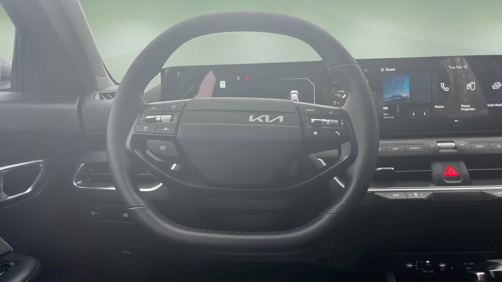 Used 2025 Kia K4 EX image 14