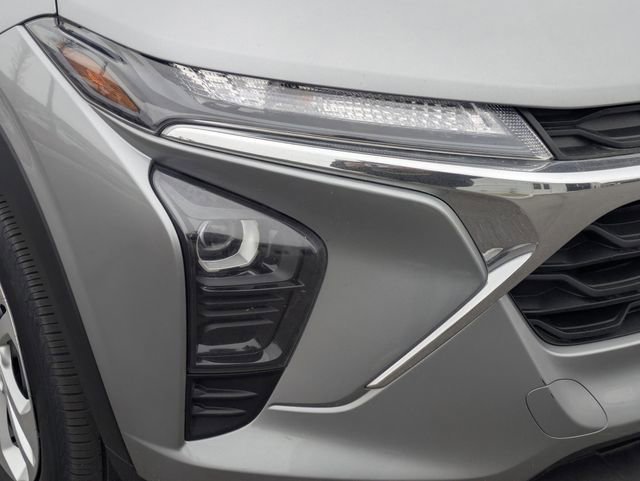 Used 2024 Chevrolet Trax LS w/ Driver Confidence Package FWD image 9