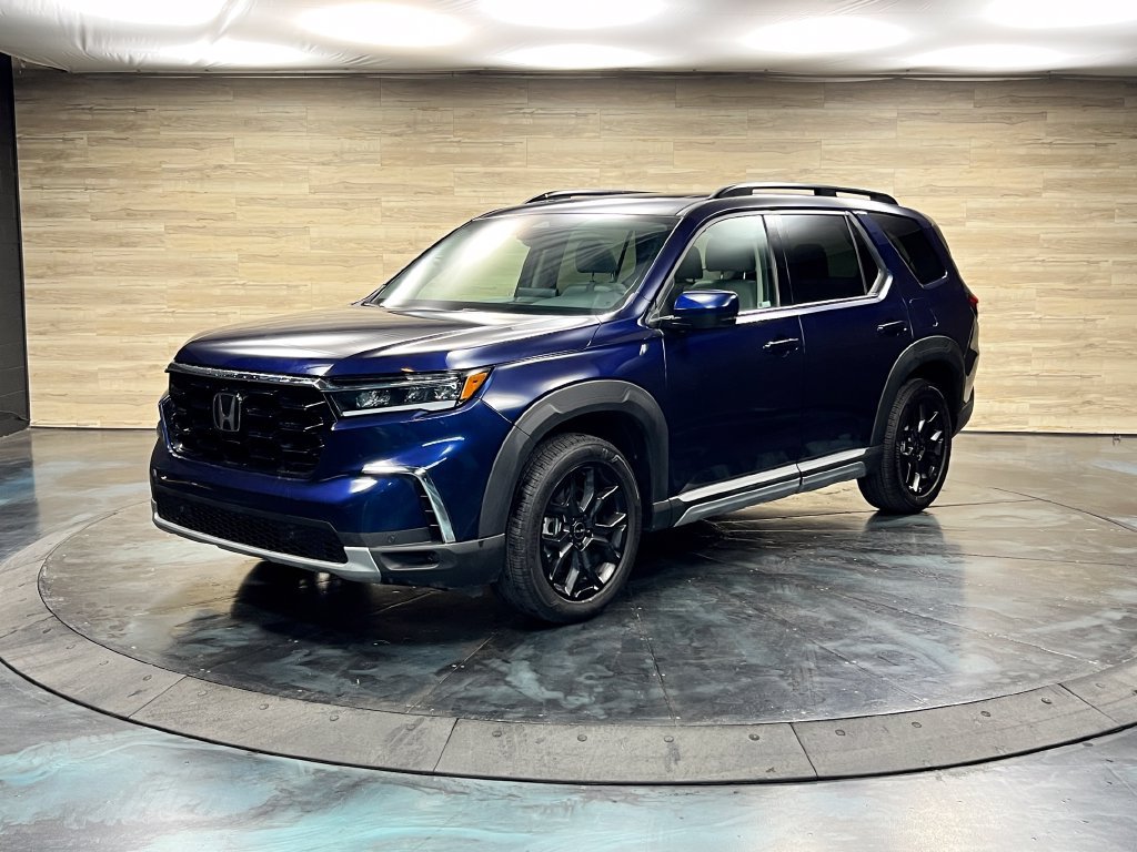 Used 2025 Honda Pilot Touring image 5