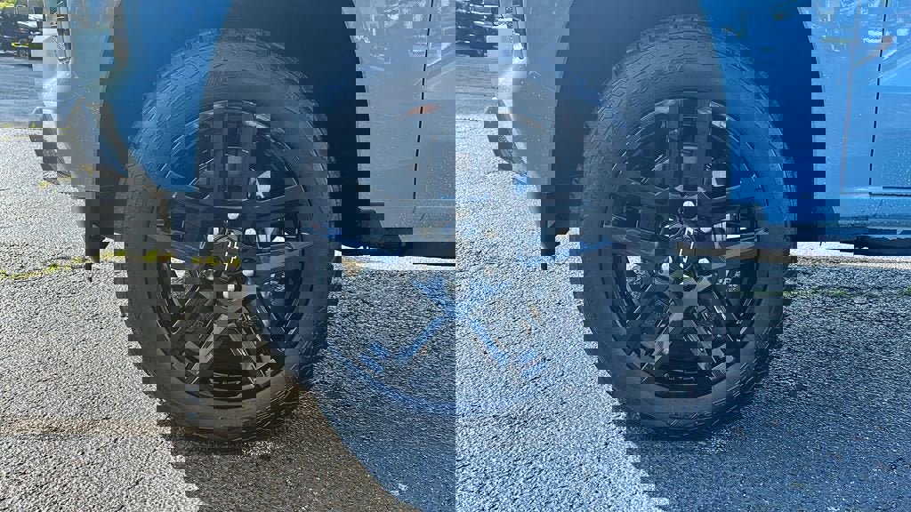 New 2025 Chevrolet Colorado Z71 w/ Technology Package image 9