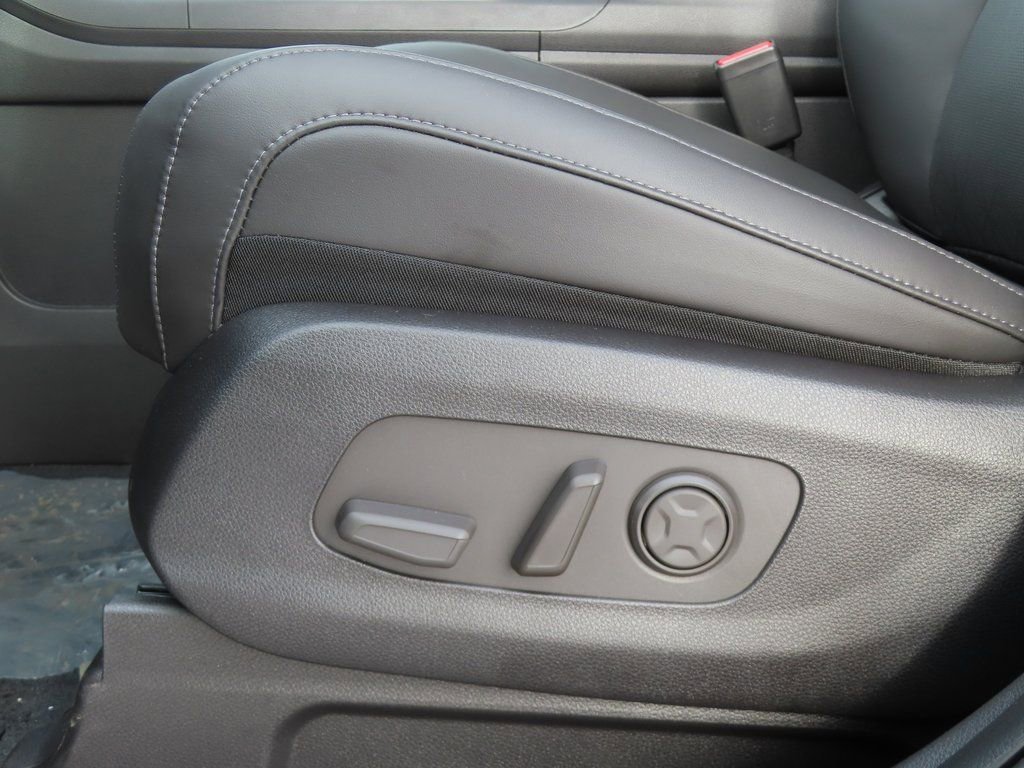 New 2026 Kia Carnival SX w/ SX Dark Edition Package image 10