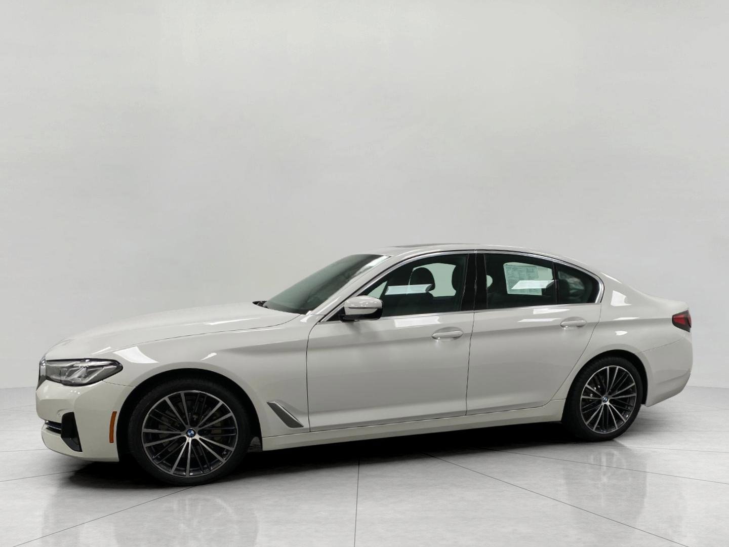 Certified 2023 BMW 530i xDrive w/ Premium Package image 8