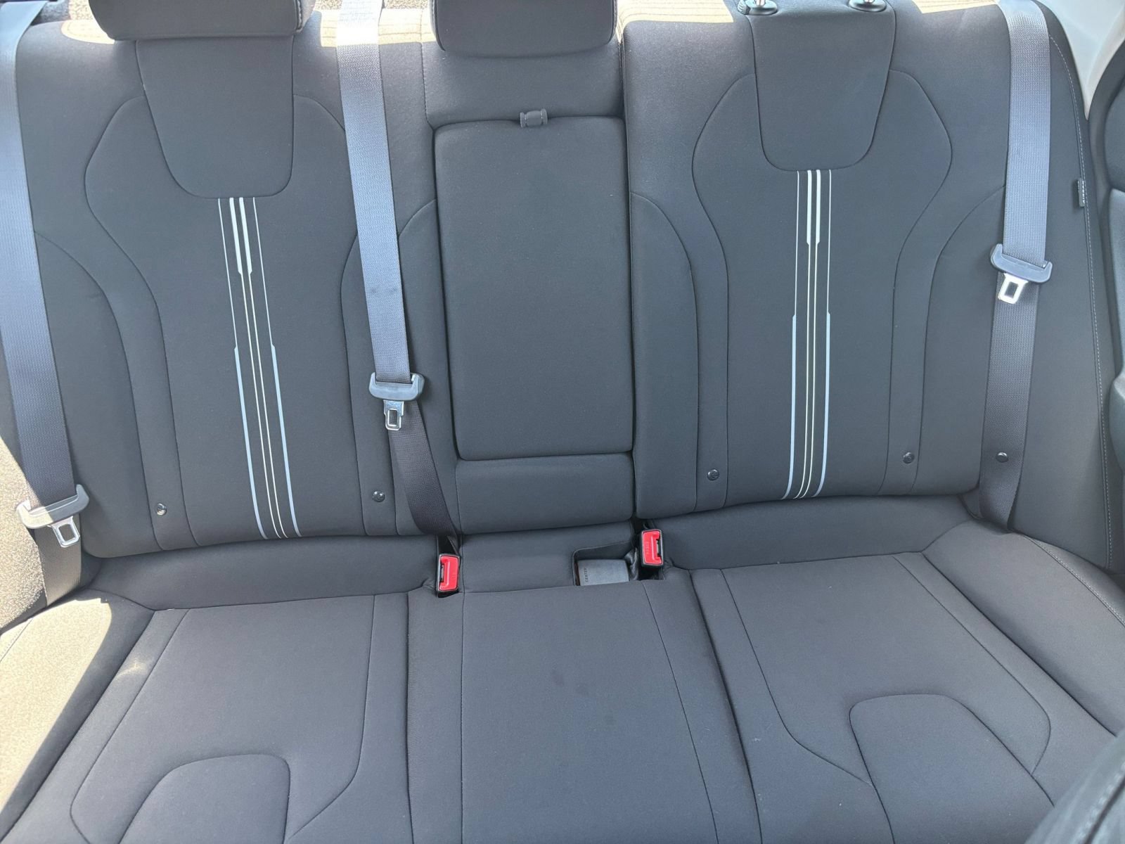 Used 2025 Hyundai Elantra SEL FWD image 39