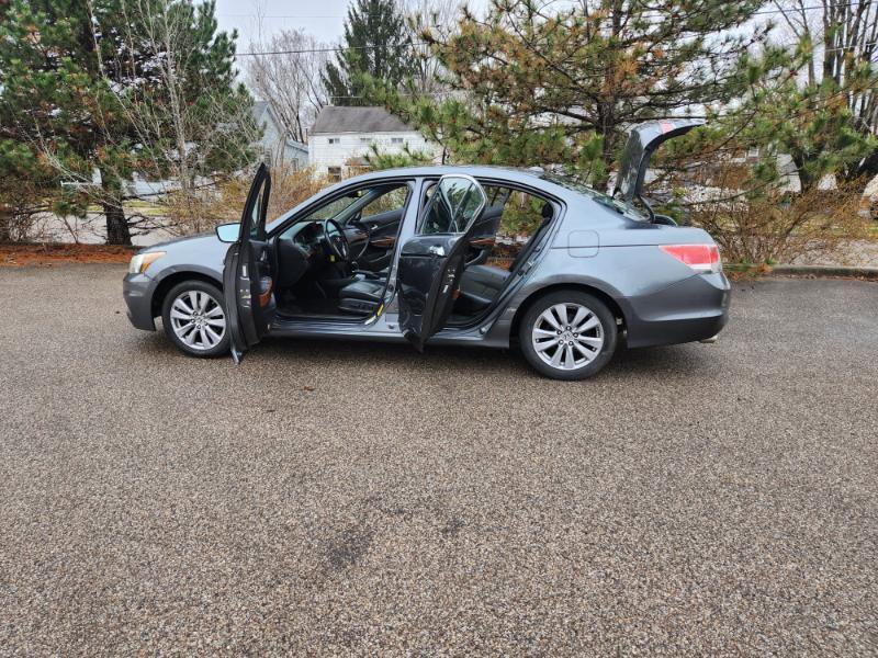 Used 2012 Honda Accord EX-L image 10