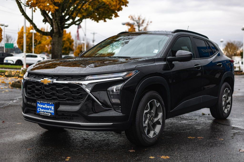 New 2026 Chevrolet Trax LT image 1