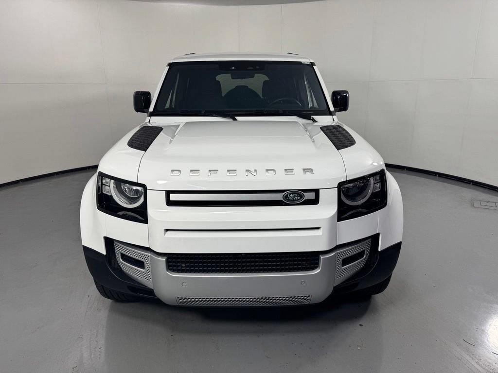 Used 2022 Land Rover Defender 110 AWD/4WD image 2