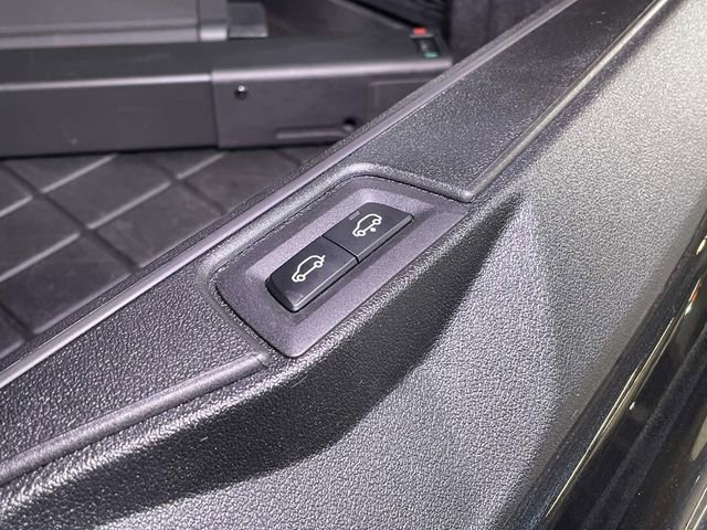 Used 2022 BMW X7 xDrive40i w/ Premium Package image 23