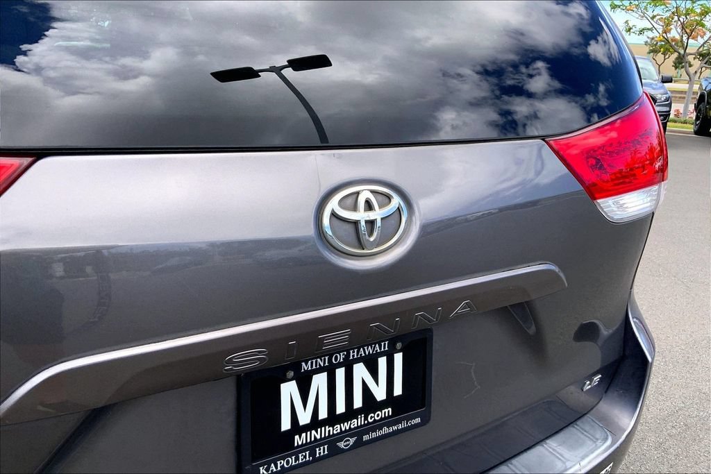 Used 2014 Toyota Sienna LE FWD image 28
