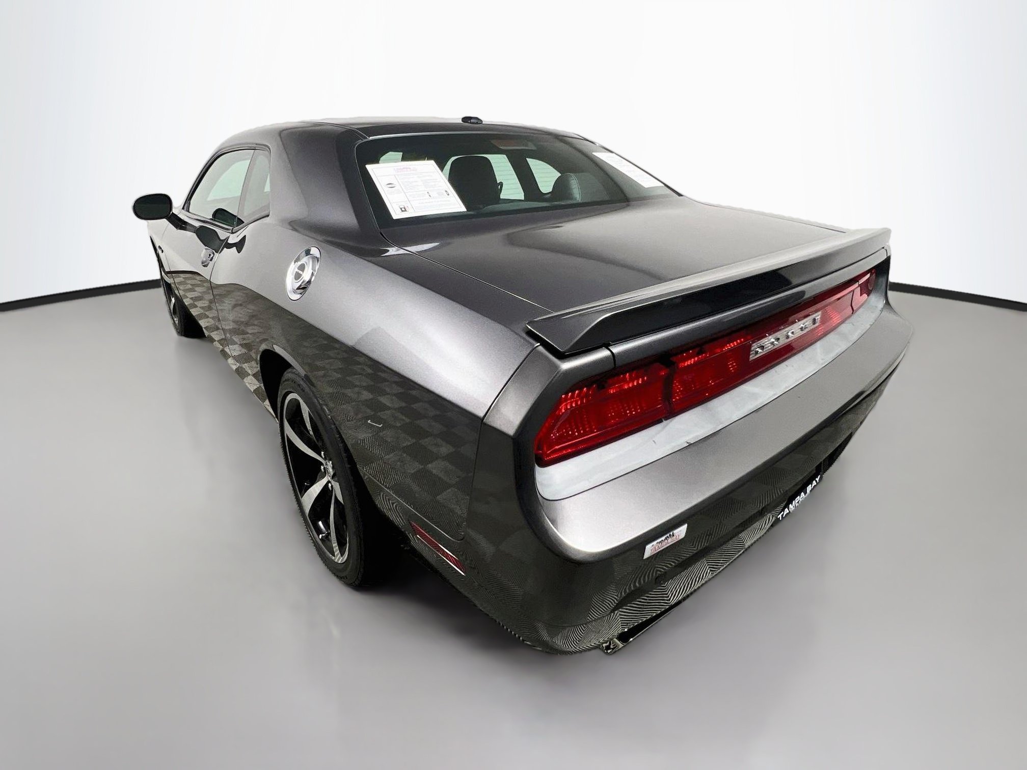Used 2014 Dodge Challenger R/T RWD image 8