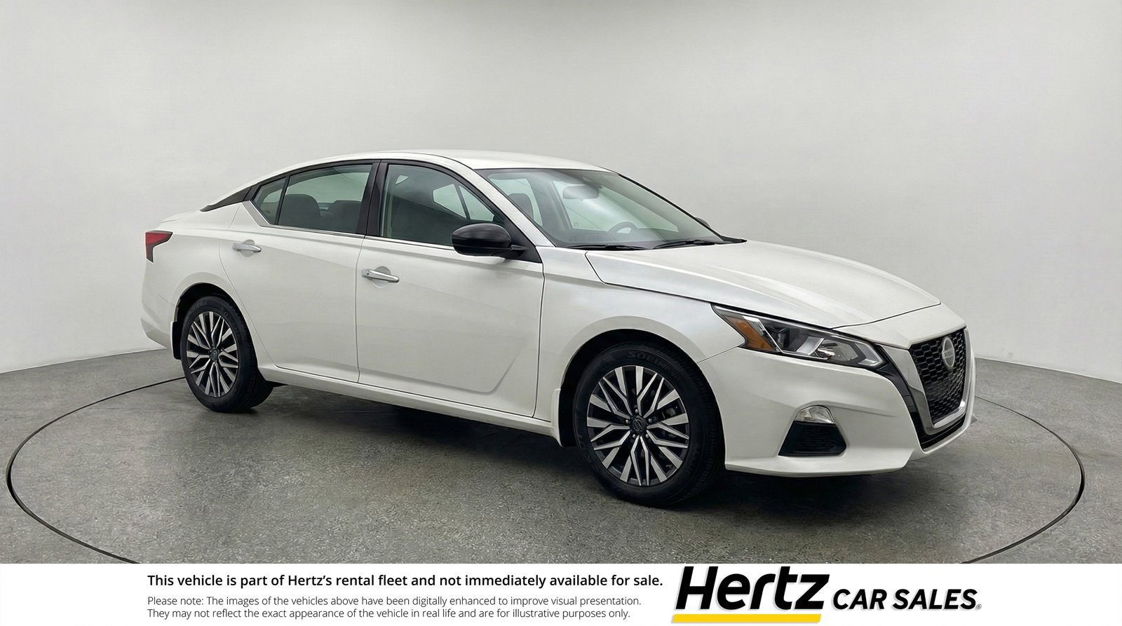 Used 2025 Nissan Altima 2.5 SV image 1