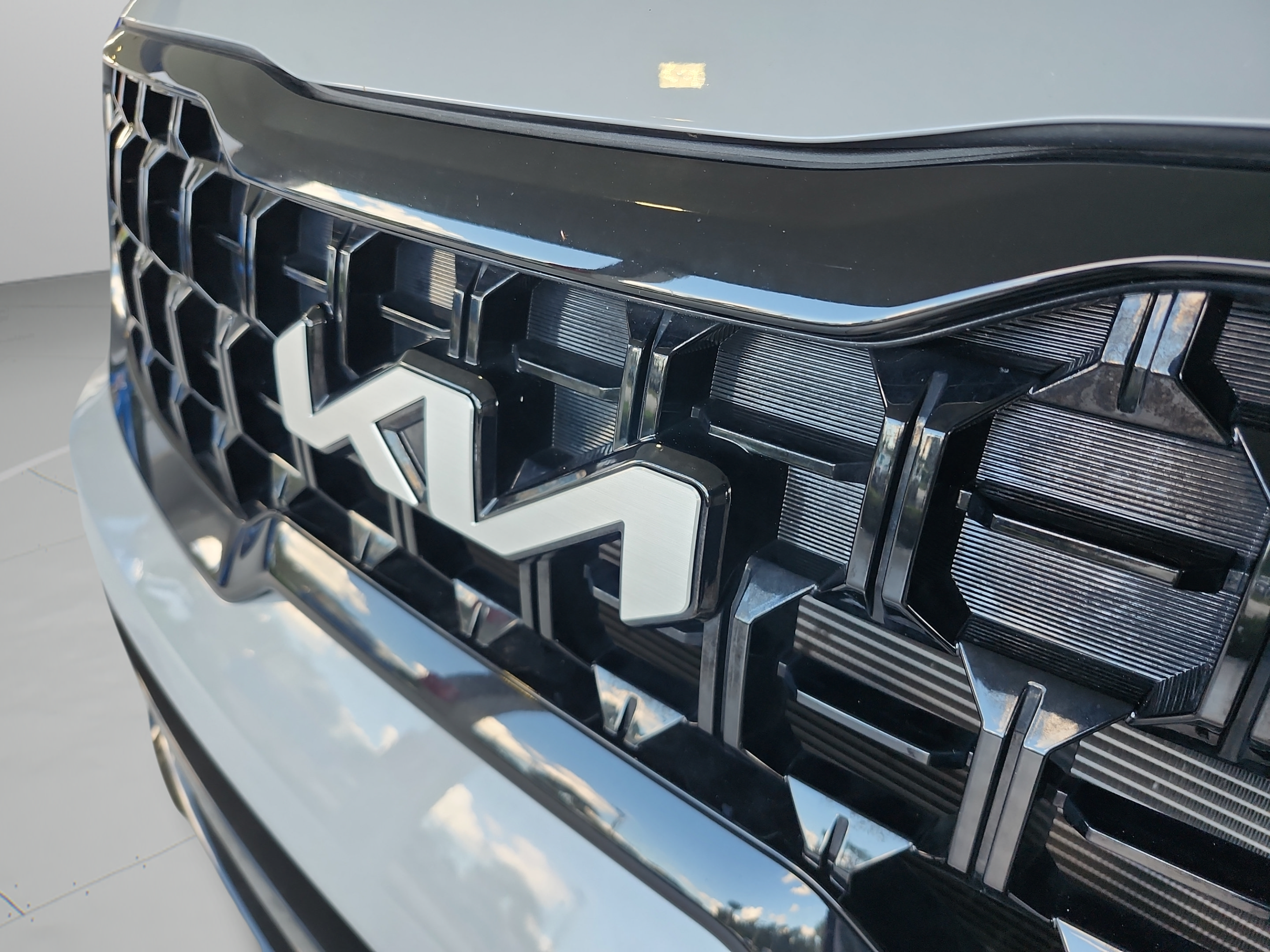 Used 2024 Kia Telluride EX X-Line AWD/4WD image 32