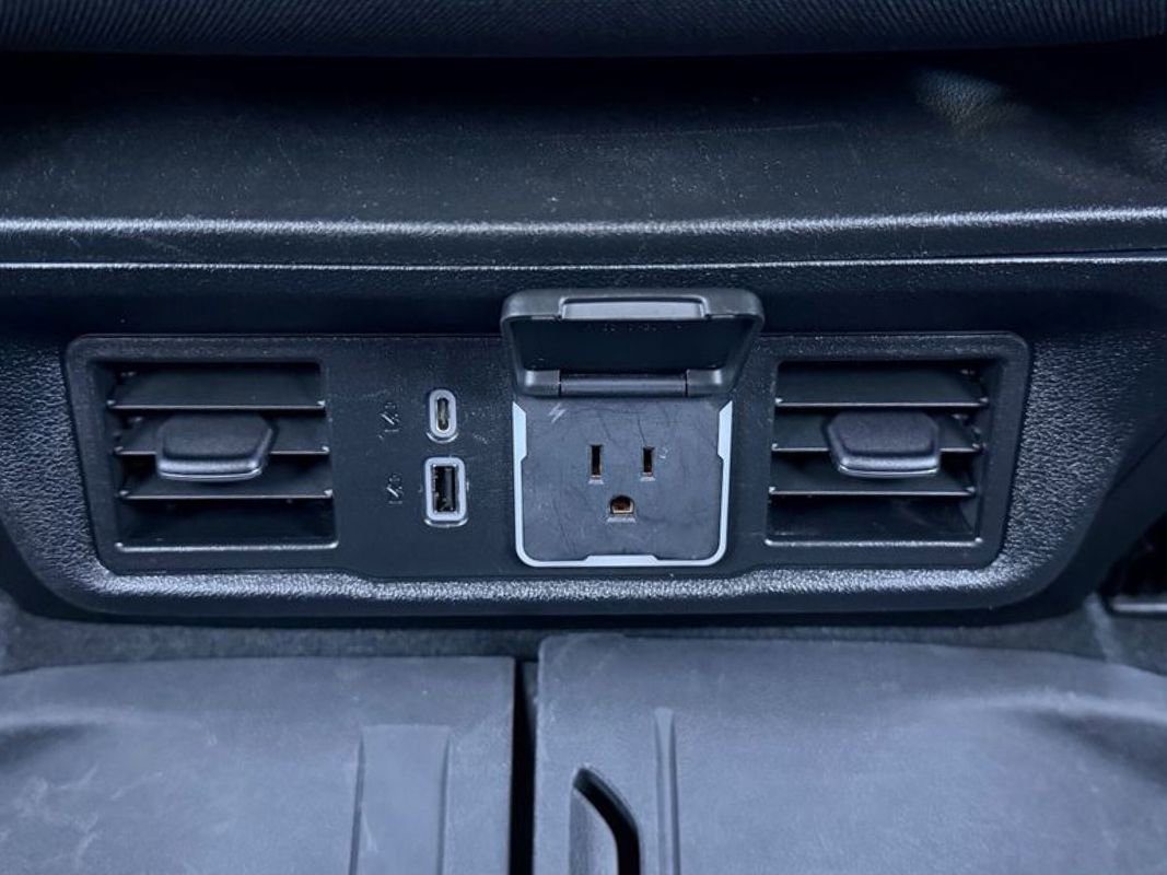 Used 2023 Chevrolet Silverado 1500 LT image 21