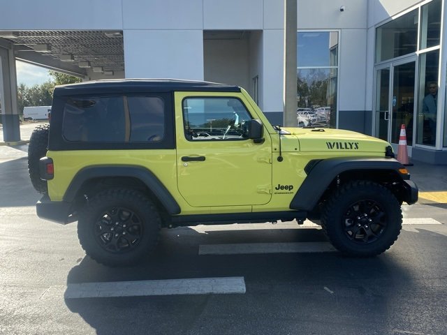 Used 2023 Jeep Wrangler Willys image 9
