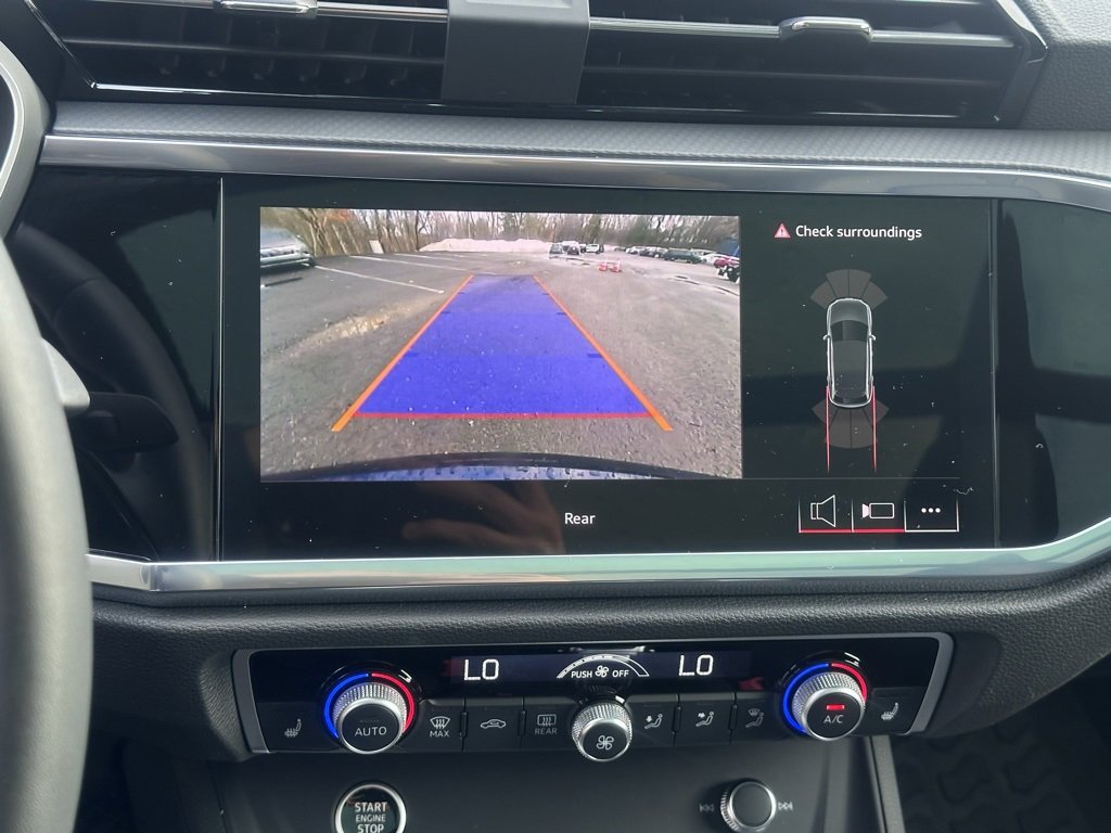 Certified 2025 Audi Q3 2.0T Premium w/ Convenience Package image 16