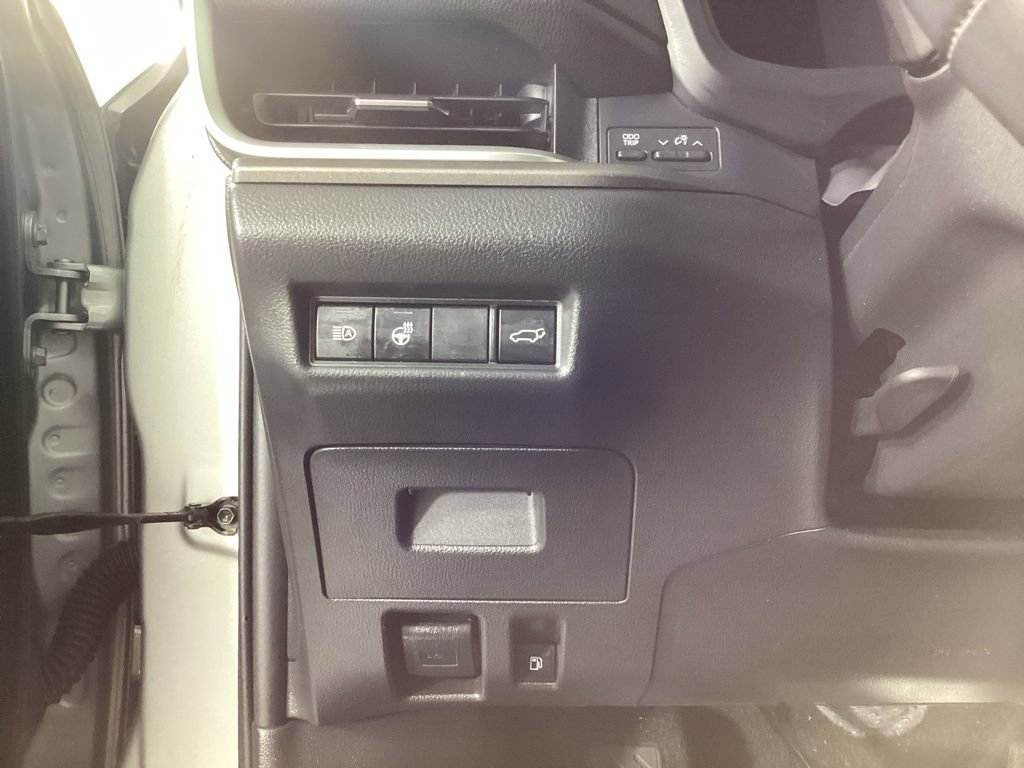 Used 2024 Toyota Grand Highlander AWD image 14
