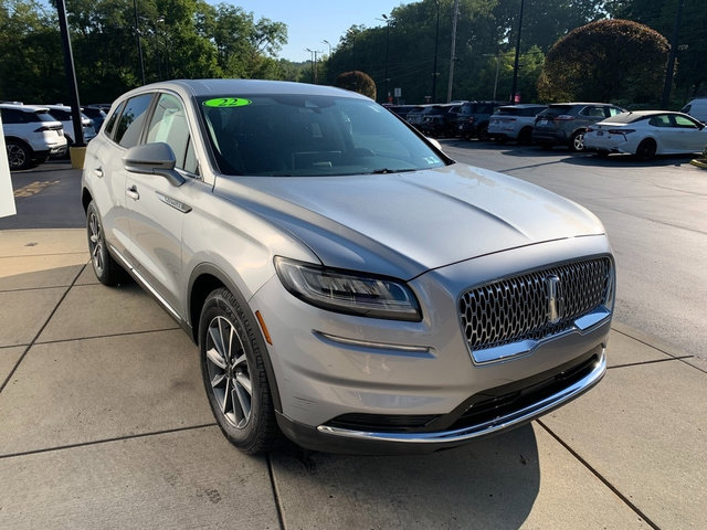 Used 2022 Lincoln Nautilus AWD image 9