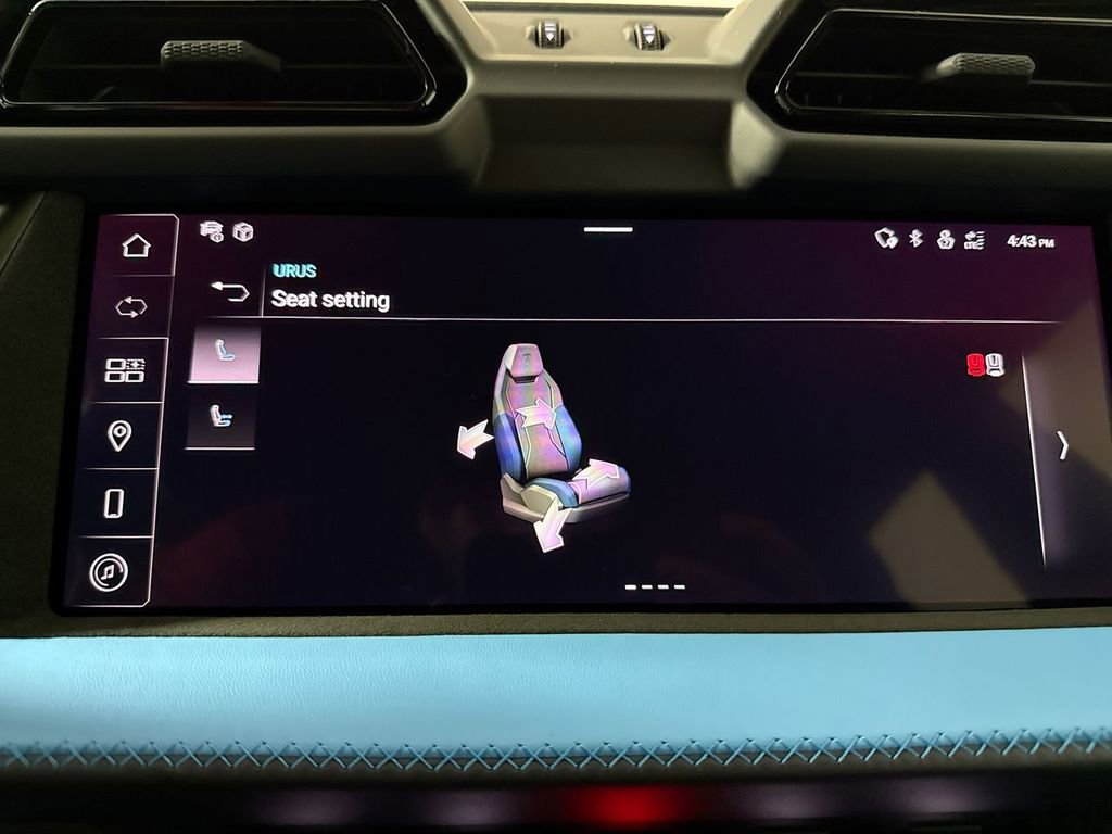 Used 2025 Lamborghini Urus SE image 38