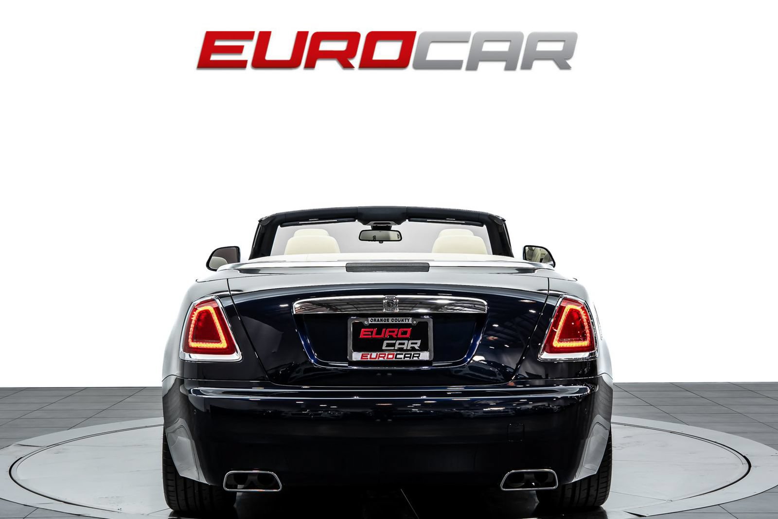 Used 2017 Rolls-Royce Dawn RWD image 5