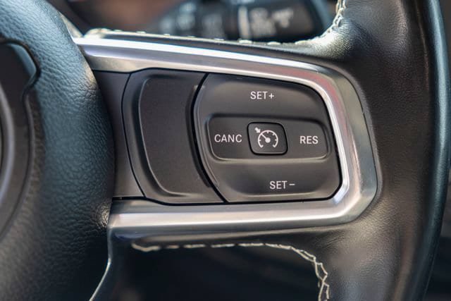 Used 2021 Jeep Wrangler Unlimited Sahara w/ Cold Weather Group AWD/4WD image 20
