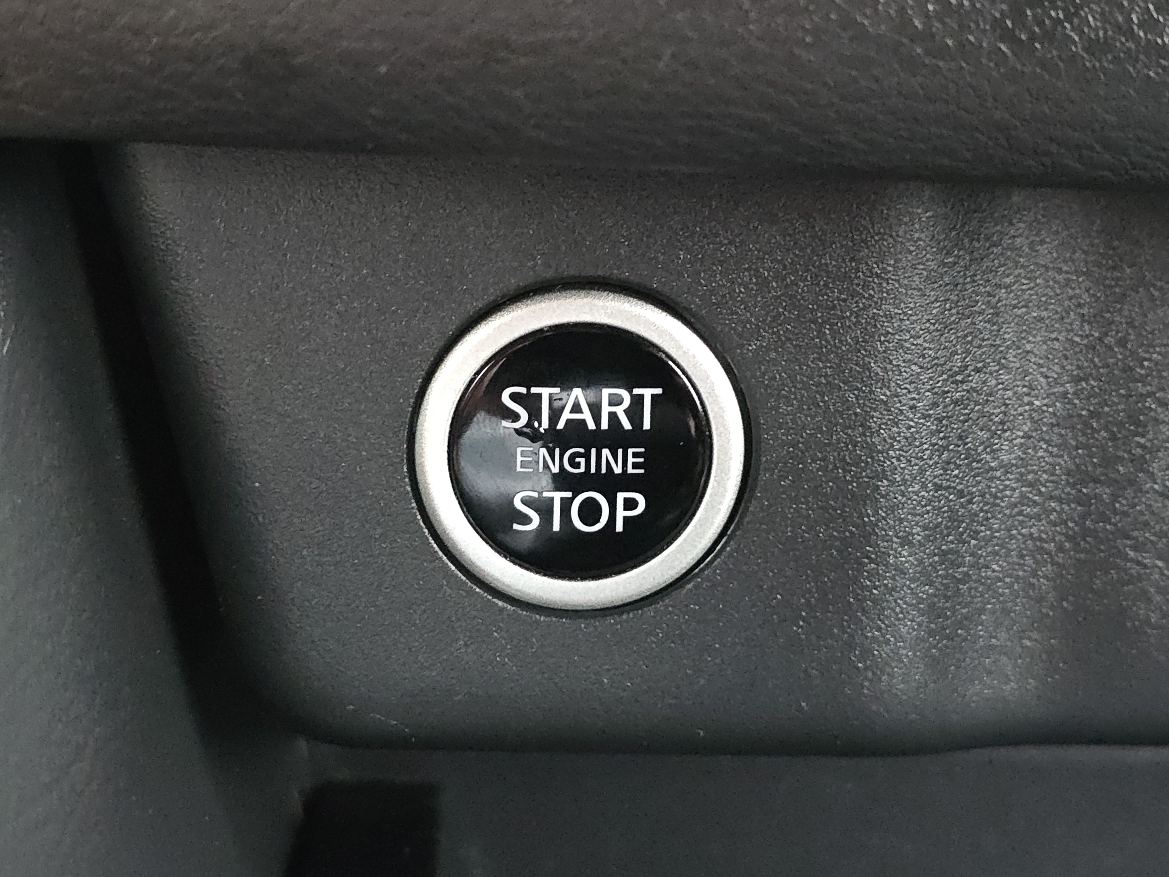 Used 2023 Nissan Rogue SV AWD/4WD image 10