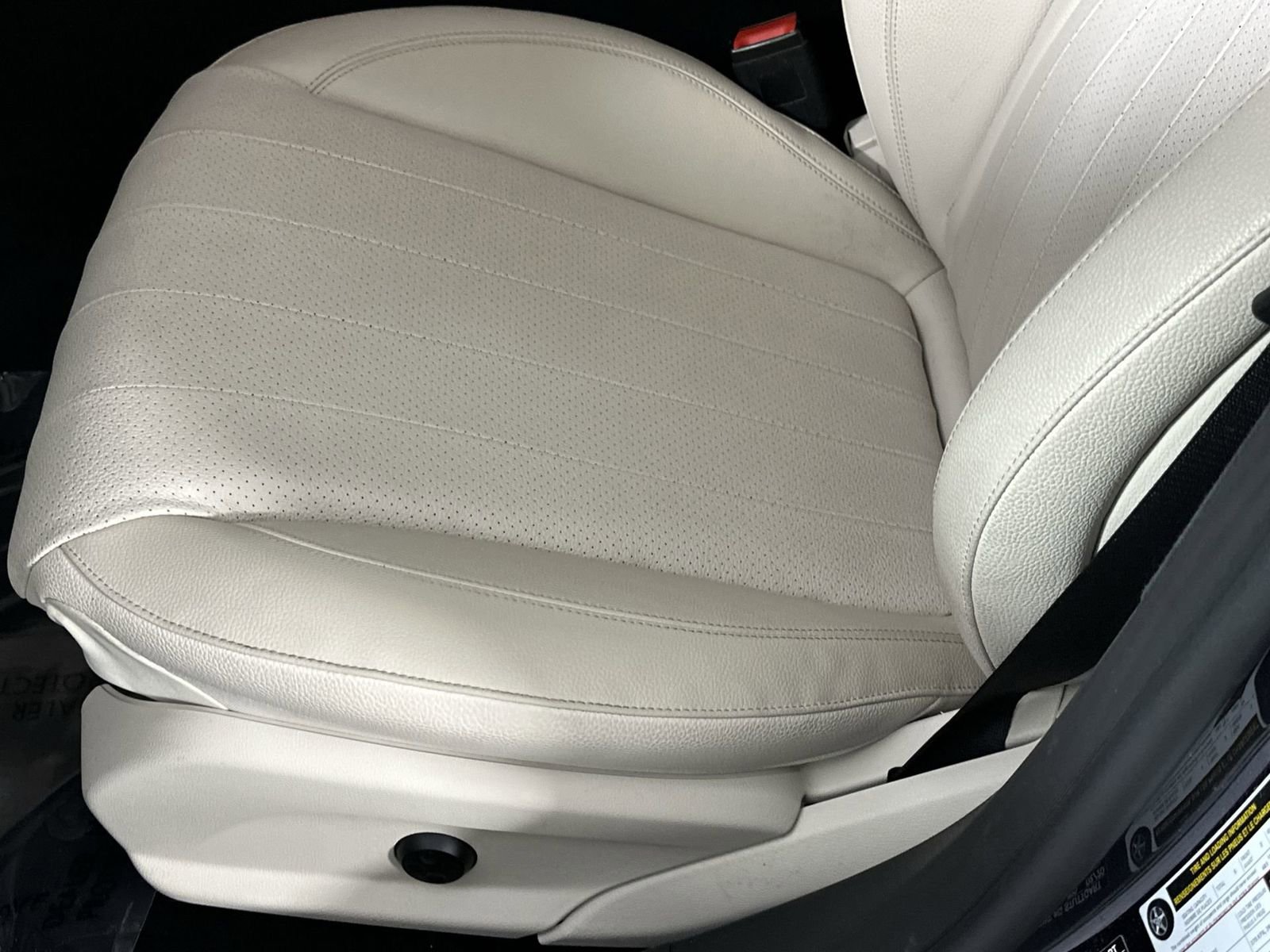 Used 2020 Mercedes-Benz E 350 Sedan image 12