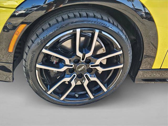 Certified 2025 MINI Cooper S FWD image 24