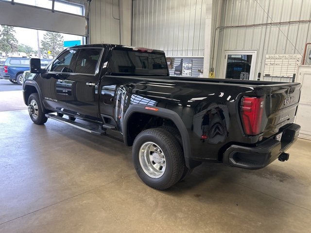 Used 2025 GMC Sierra 3500 Denali w/ Denali Reserve Package image 8