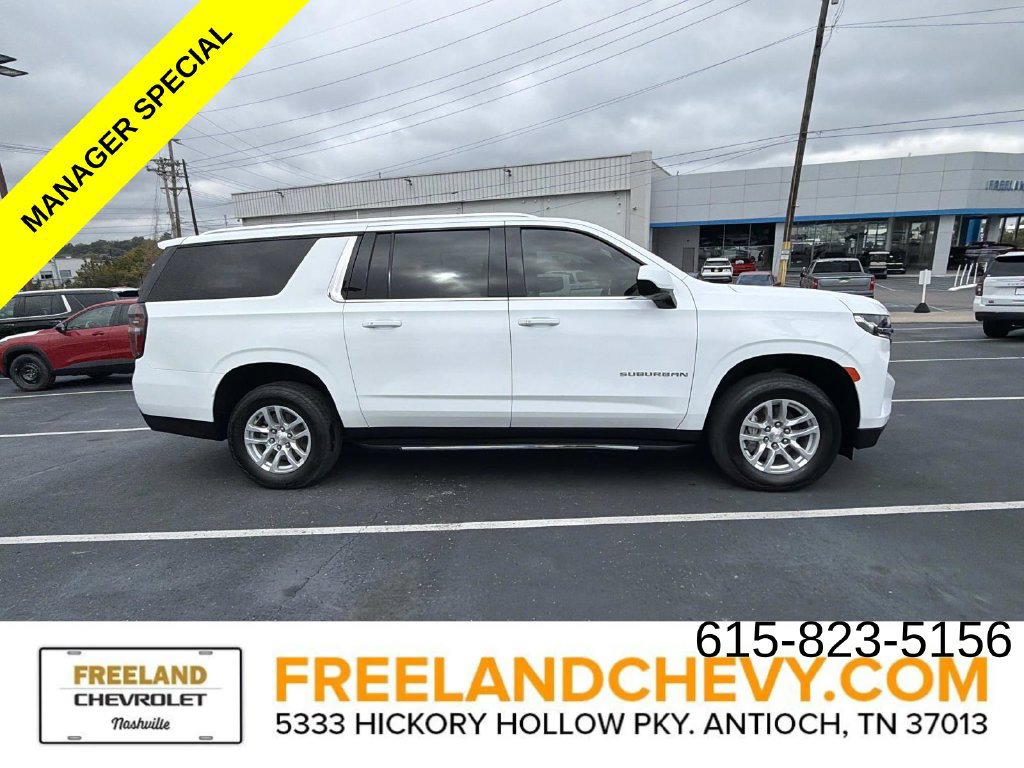 Used 2024 Chevrolet Suburban LT AWD/4WD image 2